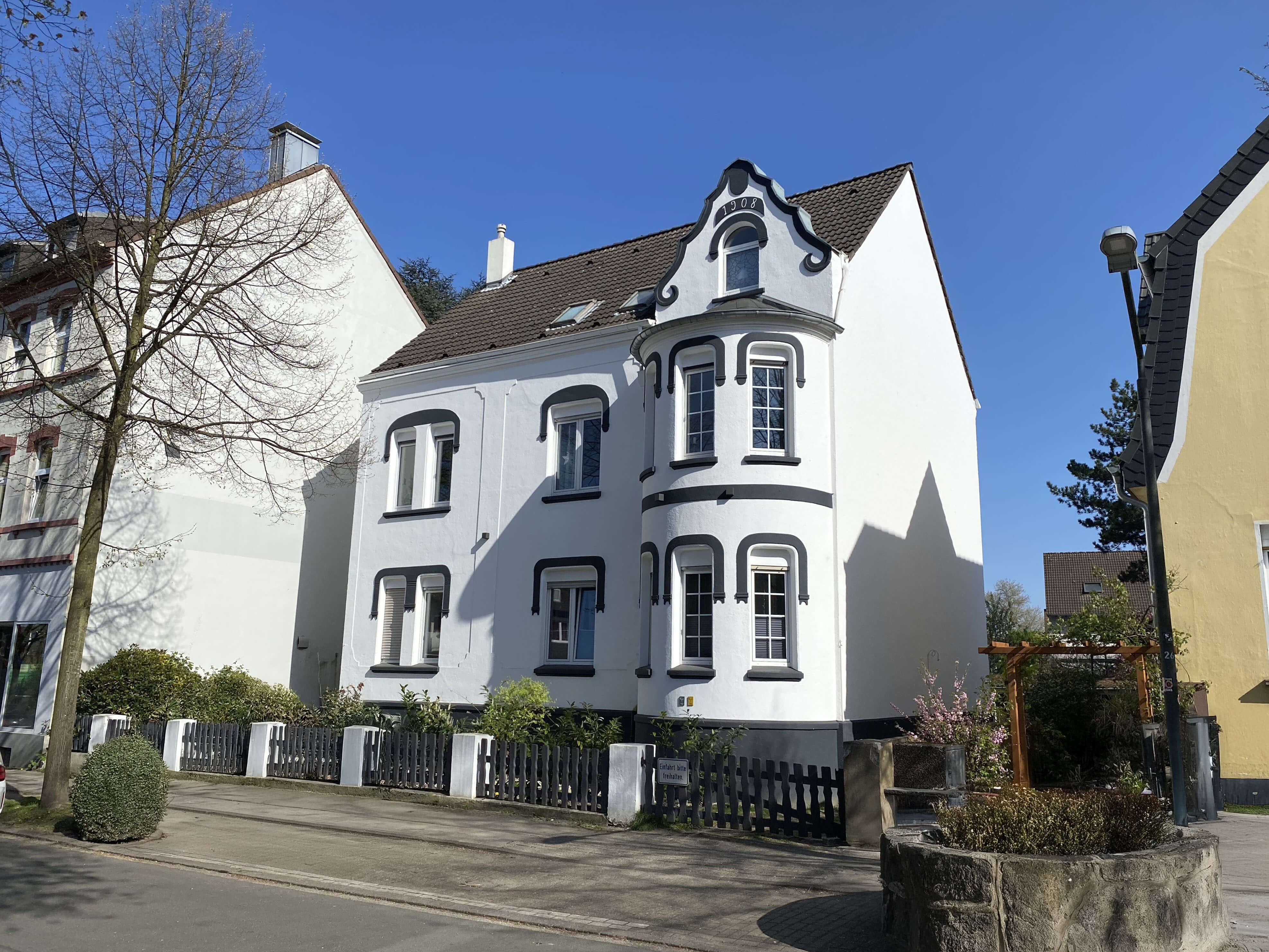 Essen-Gerschede Außenansicht bearbeitet Kopie.jpg